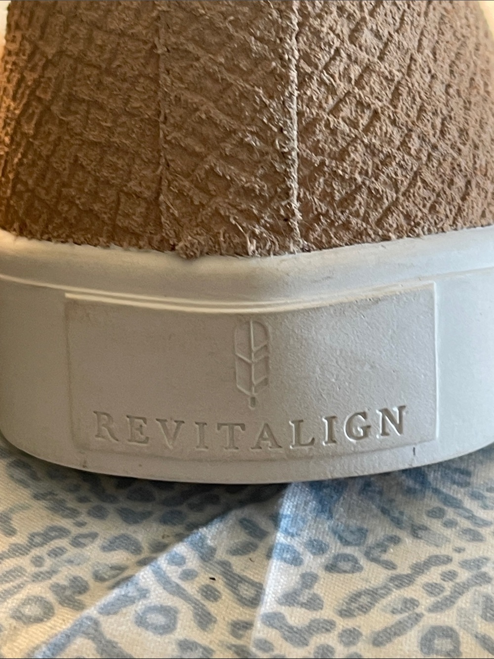 REVITALIGN Boardwalk Taupe Slip-On Knit Loafers NWOT NEW Size 9.5 - Picture 9 of 11